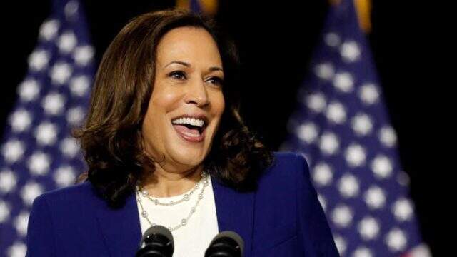 ABD başkanlık seçimini Biden'ın kazanmasının ardından Kamala Harris, ilk kadın ve siyahi başkan yardımcısı oldu ABD başkanlık seçimini Biden'ın kazanmasının ardından Kamala Harris, ilk kadın ve siyahi başkan yardımcısı oldu