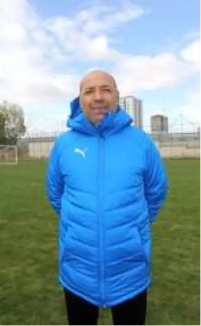 Karadaş: 'Maçın favorisi Fenerbahçe' Karadaş: 'Maçın favorisi Fenerbahçe'