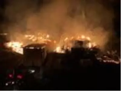 Kastamonu'nun Tepeharman köyünde korkutan yangın: 1 cami ve 10 ev yandı (2)- Yeniden