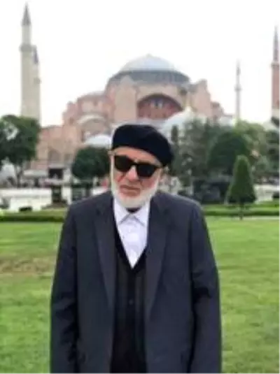 Korona virüsten vefat eden 'Ama Hafız' son yolculuğuna uğurladı Korona virüsten vefat eden 'Ama Hafız' son yolculuğuna uğurladı