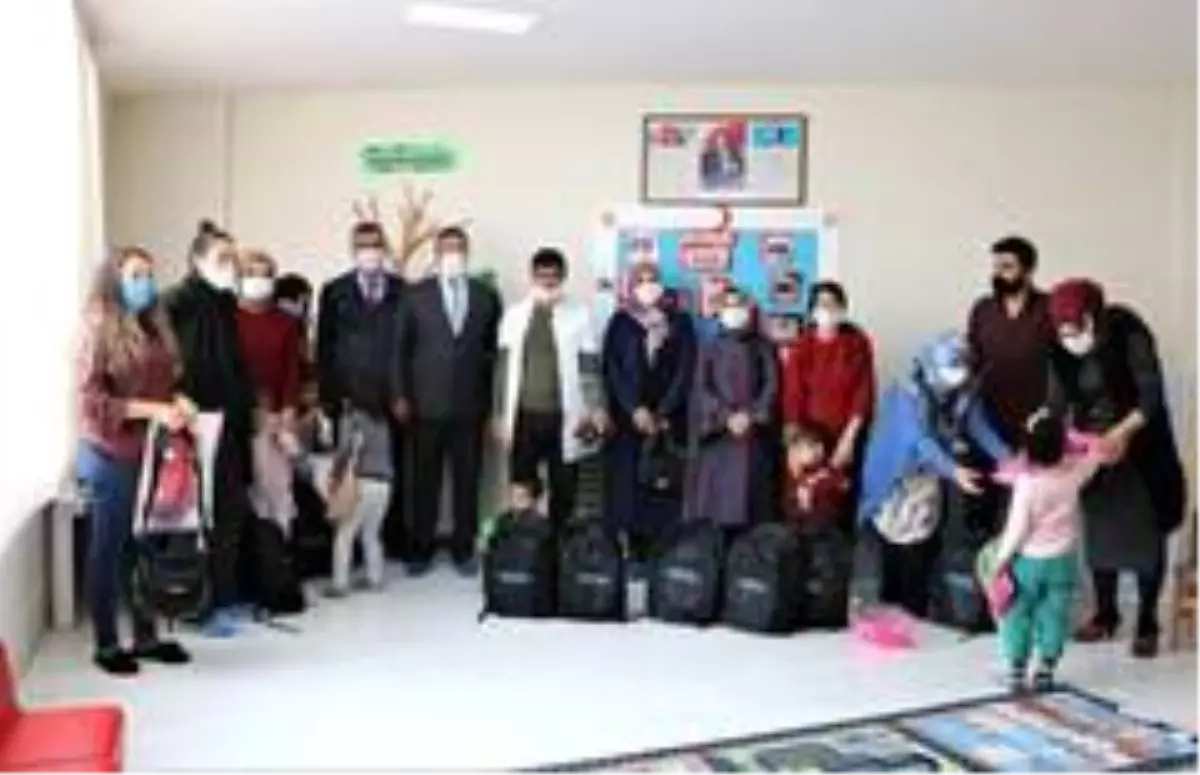 Özel öğrencilerin yüreklerine dokundular