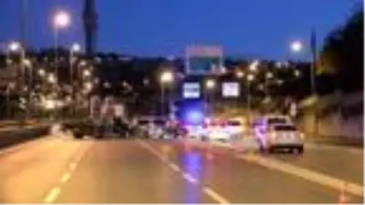 Son dakika haberleri... 15 TEMMUZ ŞEHİTLER KÖPRÜSÜ TRAFİĞE KAPATILDI Son dakika haberleri... 15 TEMMUZ ŞEHİTLER KÖPRÜSÜ TRAFİĞE KAPATILDI