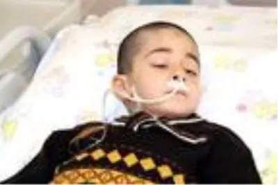 Balkondan düşüp görme yetisini kaybeden Mohammed, hayata tutundu Balkondan düşüp görme yetisini kaybeden Mohammed, hayata tutundu