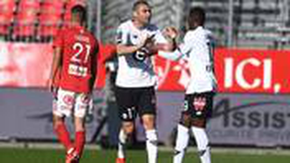 Burak Yılmaz'ın 2 golü yetmedi, Lille Brest'e deplasmanda mağlup oldu