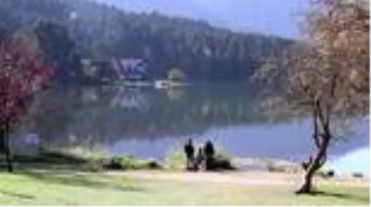 Gölcük sonbaharda doğa tutkunlarının ilgi odağı oldu - BOLU