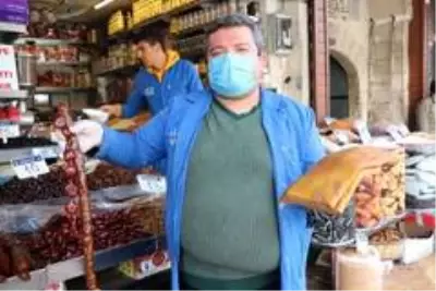 Kışlık çerezler tezgahtaki yerini aldı Kışlık çerezler tezgahtaki yerini aldı