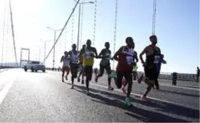 N Kolay 42. İstanbul Maratonu başladı N Kolay 42. İstanbul Maratonu başladı