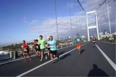 N Kolay 42. İstanbul Maratonu başladı N Kolay 42. İstanbul Maratonu başladı