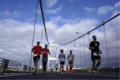 N Kolay 42. İstanbul Maratonu başladı N Kolay 42. İstanbul Maratonu başladı