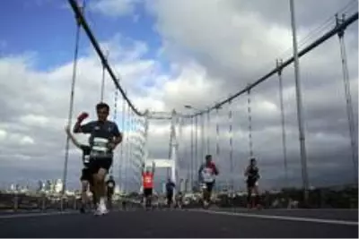 N Kolay 42. İstanbul Maratonu başladı N Kolay 42. İstanbul Maratonu başladı
