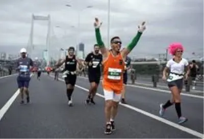 N Kolay 42. İstanbul Maratonu başladı N Kolay 42. İstanbul Maratonu başladı