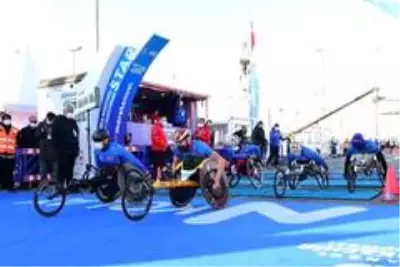 N Kolay 42. İstanbul Maratonu başladı N Kolay 42. İstanbul Maratonu başladı