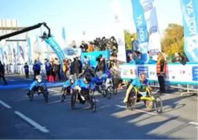 N Kolay 42. İstanbul Maratonu başladı N Kolay 42. İstanbul Maratonu başladı