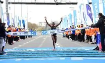 N Kolay 42. İstanbul Maratonu'nun ödül töreni gerçekleştirildi N Kolay 42. İstanbul Maratonu'nun ödül töreni gerçekleştirildi
