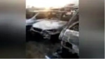 - Nijerya'da yakıt yüklü tanker patladı: 2 kişi öldü, 29 araç yandı - Nijerya'da yakıt yüklü tanker patladı: 2 kişi öldü, 29 araç yandı