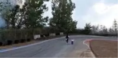 Sofuoğlu'nun 1 buçuk yaşındaki oğlunun motosiklet kullandığı video beğeni kazandı