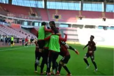 TFF 1. Lig: Eskişehirspor: 2 Ankara Keçiörengücü: 2