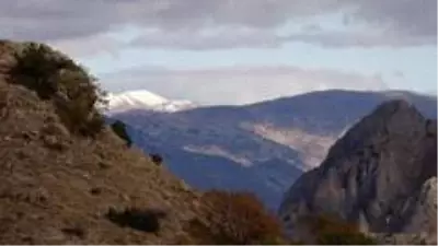 Tunceli'de 'Kar ve sonbahar' görsel şölen sundu Tunceli'de 'Kar ve sonbahar' görsel şölen sundu
