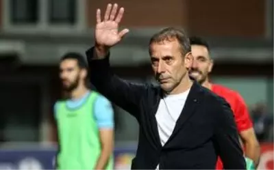 Abdullah Avcı salı günü Trabzonspor'la sözleşme imzalayıp çarşamba günü ilk idmanına çıkacak Abdullah Avcı salı günü Trabzonspor'la sözleşme imzalayıp çarşamba günü ilk idmanına çıkacak
