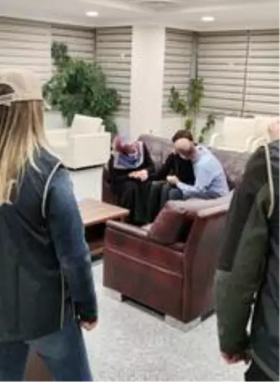 Evlat nöbetindeki bir aile daha çocuğuna kavuştu