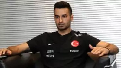 Gökhan Akkan ve Abdülkadir Ömür milli kadrodan çıkarıldı, Altay Bayındır kadroya dahil edildi Gökhan Akkan ve Abdülkadir Ömür milli kadrodan çıkarıldı, Altay Bayındır kadroya dahil edildi