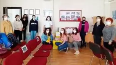 Öğrencilerden İzmir'e yardım eli Öğrencilerden İzmir'e yardım eli
