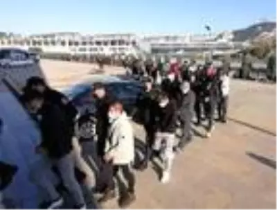 Sahte alışveriş siteleriyle dolandırıcılık yapan 29 şüpheli adliyede Sahte alışveriş siteleriyle dolandırıcılık yapan 29 şüpheli adliyede
