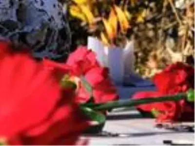 Van depreminde yaşamını yitiren DHA Muhabiri Cem Emir mezarı başında anıldı