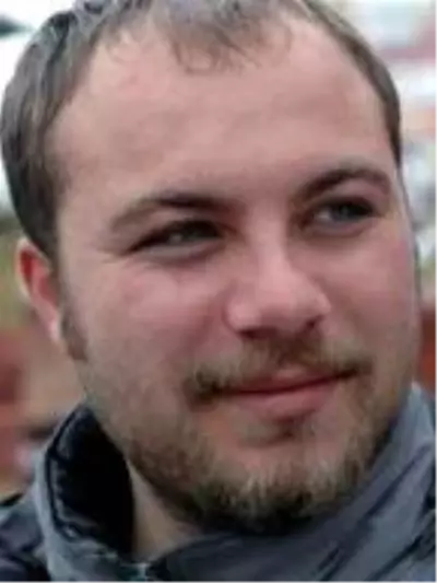 Van depreminde yaşamını yitiren DHA Muhabiri Cem Emir mezarı başında anıldı