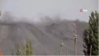 Yanardağ gibi bitmek bilmeyen küller canlarından bezdirdi Yanardağ gibi bitmek bilmeyen küller canlarından bezdirdi