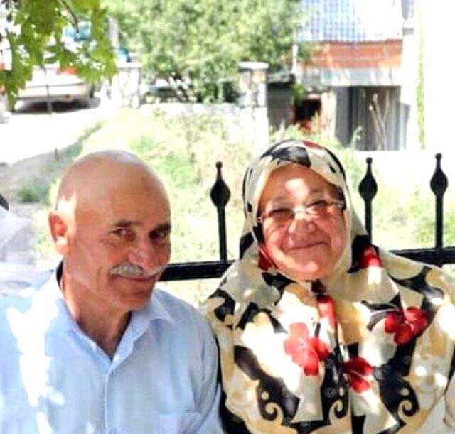 16 gündür aranan yaşlı çiftin cansız bedeni rögarda bulundu 16 gündür aranan yaşlı çiftin cansız bedeni rögarda bulundu