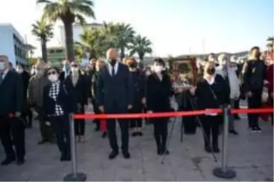 Ayvalık'ta Atatürk'ün 82. yıldönümü hüznü Ayvalık'ta Atatürk'ün 82. yıldönümü hüznü