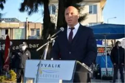 Ayvalık'ta Atatürk'ün 82. yıldönümü hüznü Ayvalık'ta Atatürk'ün 82. yıldönümü hüznü
