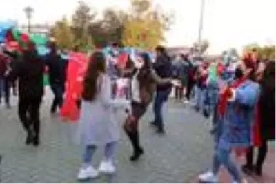 Azerbaycan'ın Karabağ zaferi Eskişehir'de coşkuyla kutlandı Azerbaycan'ın Karabağ zaferi Eskişehir'de coşkuyla kutlandı