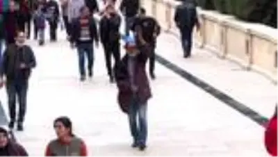 Azerbaycanlılar Dağlık Karabağ'da varılan anlaşmayı coşkuyla kutluyor (3) Azerbaycanlılar Dağlık Karabağ'da varılan anlaşmayı coşkuyla kutluyor (3)