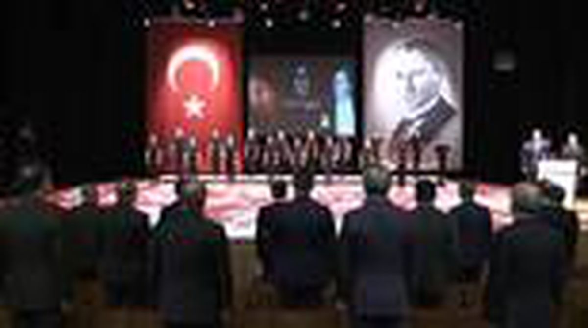 Büyük Önder Atatürk'ü anıyoruz