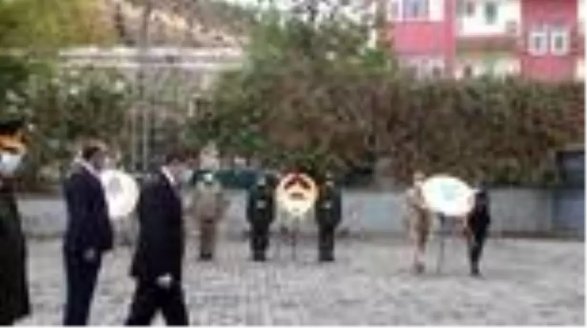 Büyük Önder Atatürk'ü anıyoruz