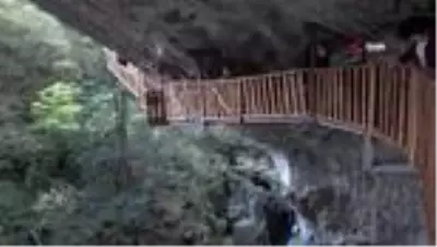 Dünyanın en derin ikinci kanyonuna cam zeminli yürüyüş köprüsü yapılması planlanıyor Dünyanın en derin ikinci kanyonuna cam zeminli yürüyüş köprüsü yapılması planlanıyor