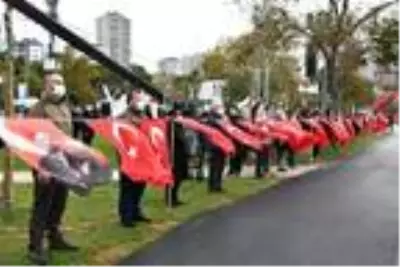Kadıköy'de 10 Kasım'da 'Ata'ya saygı zinciri' oluşturuldu Kadıköy'de 10 Kasım'da 'Ata'ya saygı zinciri' oluşturuldu