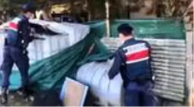 Son dakika haber... Kaçak içki operasyonu: 3 gözaltı Son dakika haber... Kaçak içki operasyonu: 3 gözaltı