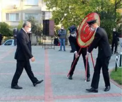Manisa'nın ilçelerinde de hayat 09.05'te durdu Manisa'nın ilçelerinde de hayat 09.05'te durdu