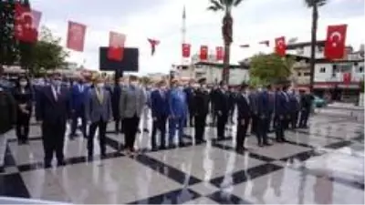 Manisa'nın ilçelerinde de hayat 09.05'te durdu Manisa'nın ilçelerinde de hayat 09.05'te durdu
