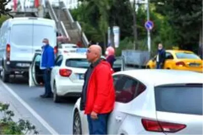 Pandemiyle mücadele eden sağlık çalışanları Ata'sını unutmadı Pandemiyle mücadele eden sağlık çalışanları Ata'sını unutmadı