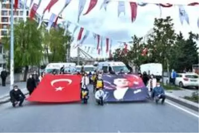 Pandemiyle mücadele eden sağlık çalışanları Ata'sını unutmadı