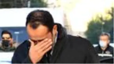 Saygı duruşunda gözyaşlarını tutamadı Saygı duruşunda gözyaşlarını tutamadı