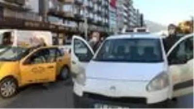 Saygı duruşunda gözyaşlarını tutamadı Saygı duruşunda gözyaşlarını tutamadı