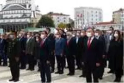 'Seni pırıl pırıl yaşatıyoruz Atam' 'Seni pırıl pırıl yaşatıyoruz Atam'