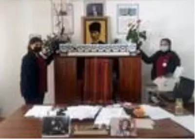 Şereflikoçhisar'da 200 lise öğrencisine 'Nutuk' hediyesi Şereflikoçhisar'da 200 lise öğrencisine 'Nutuk' hediyesi