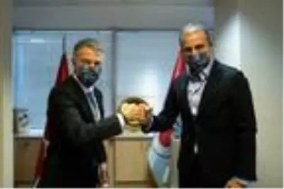 Teknik Direktör Abdullah Avcı Trabzon'a gitti Teknik Direktör Abdullah Avcı Trabzon'a gitti