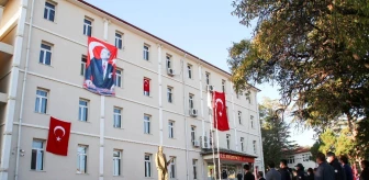 Yunak'ta Atatürk ebediyete intikalinin 82'ici yıldönümünde anıldı